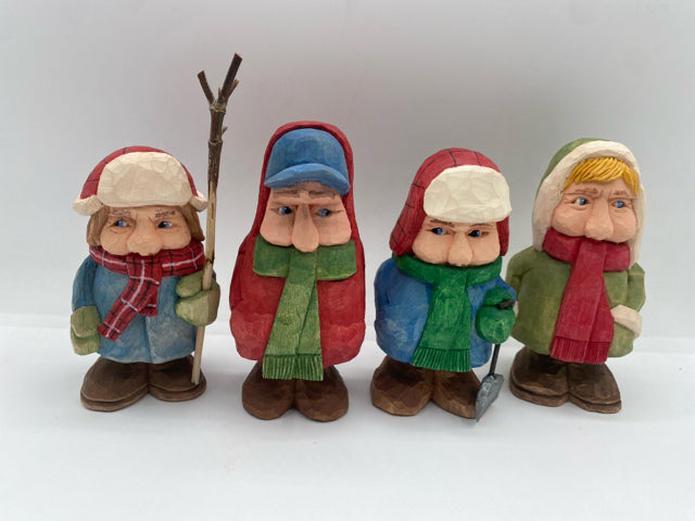 The Mufled Carolers