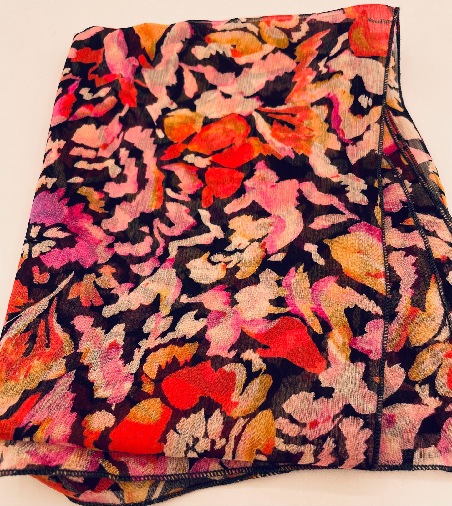 Poly Blk Or Yel PK Floral