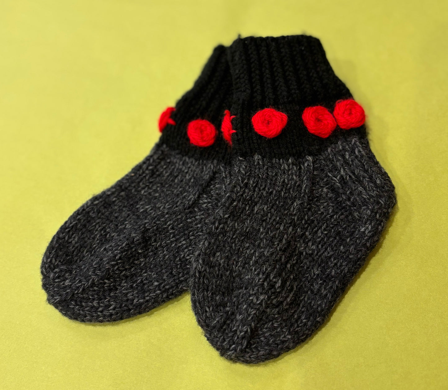 18-24 M Black and Gray Acrylic Knit Slipper Sock with Embroidered Red Roses