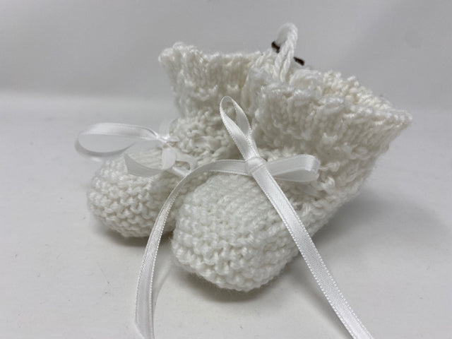 Newborn White Acrylic Booties