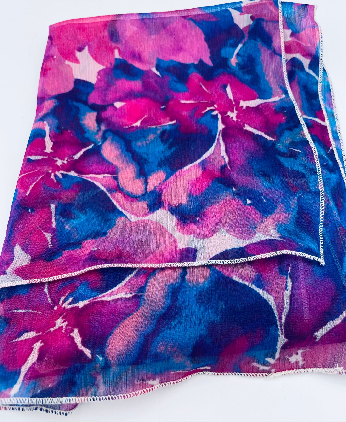 Poly Magenta Bl abstract flora