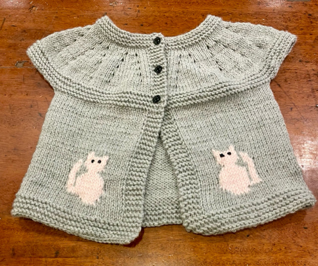 12-18 M Gray Acrylic Knit Short Sleeve Sweater with Pink Cats