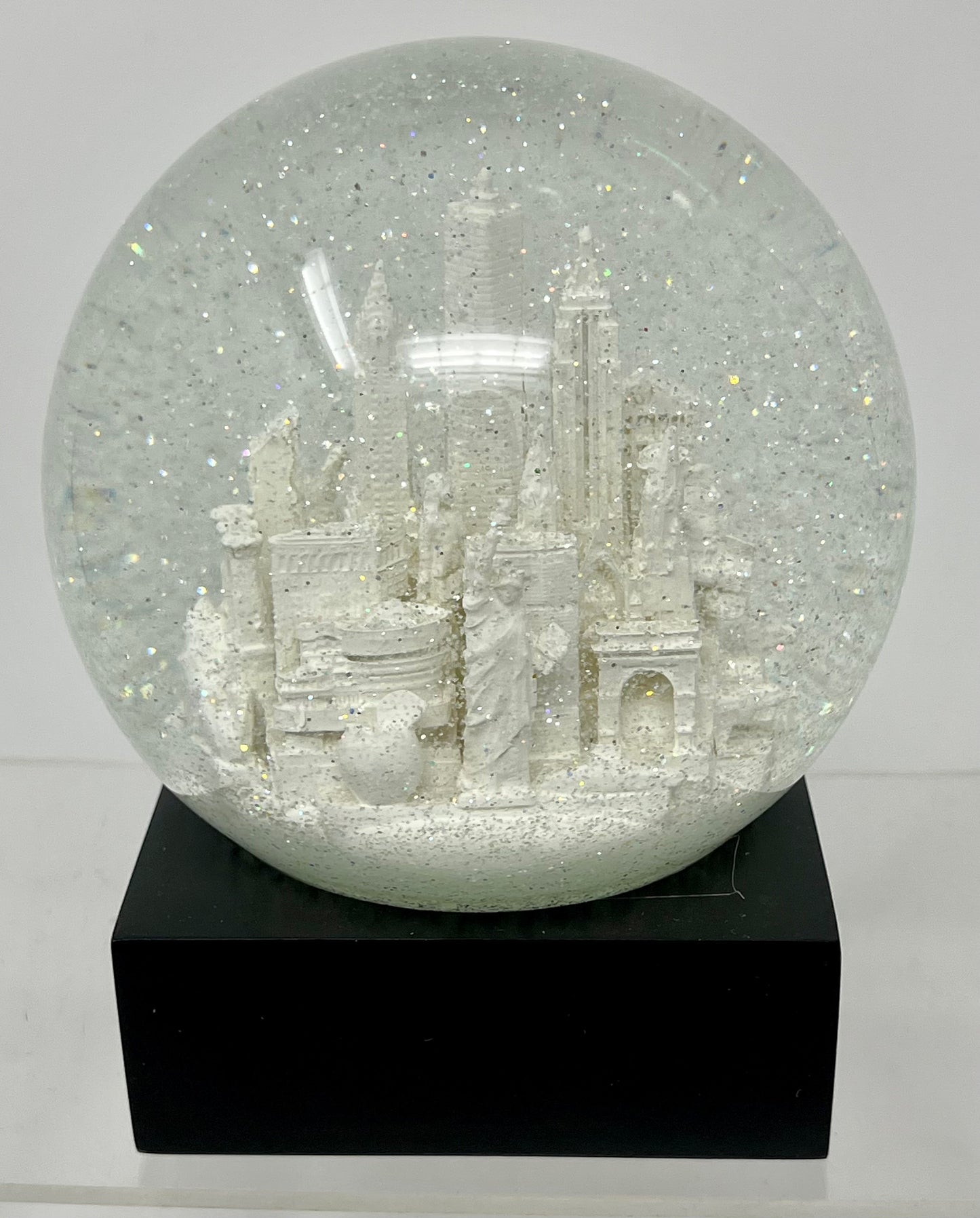 New York City White Snow Globe