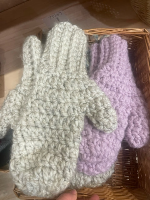 Adult Acrylic and Wool Blend Crochet Mittens