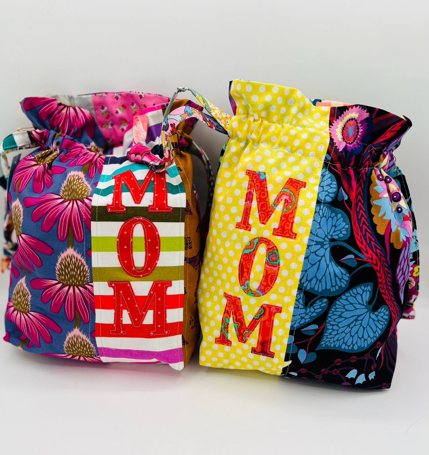 Handy Drawstring Bag "MOM"