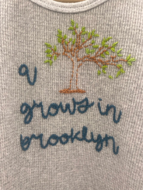 4-6 Y Sweatshirt - Gray w/Embroidery