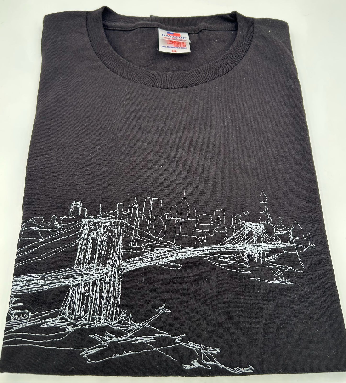 Brooklyn Bridge Art Embroidery Tee Black Size XL