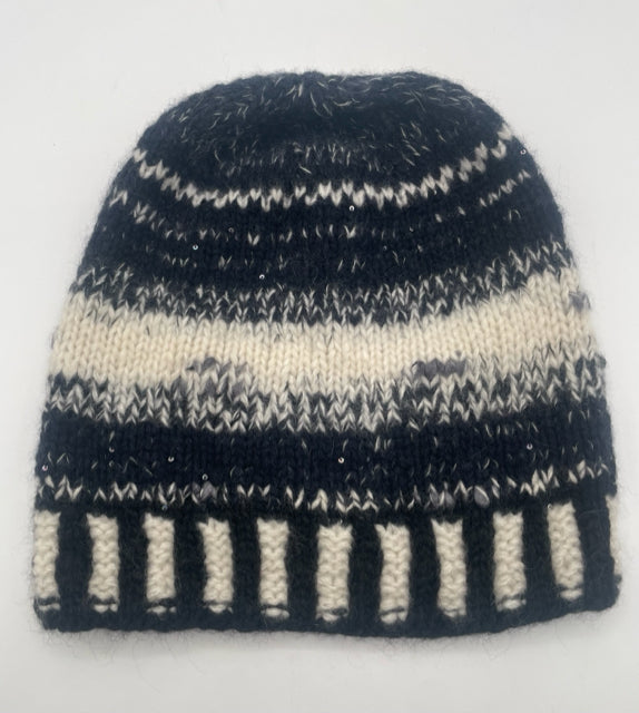 M/L Black and White Cashmere Hat with Paillettes