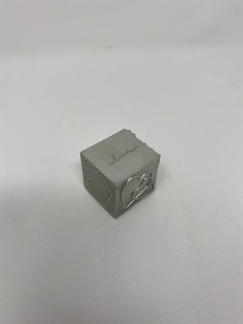 Valentine Paper weight