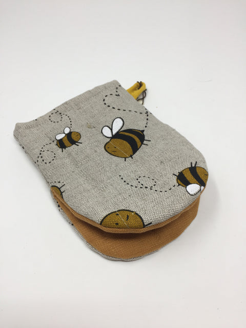 Oven Mitt - Bees