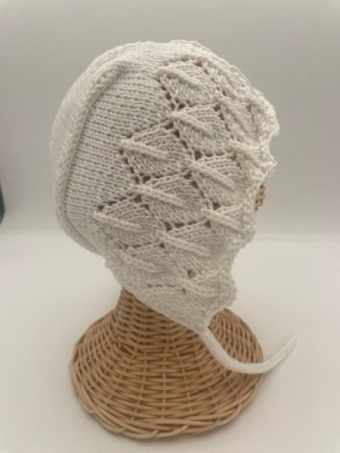 3-6 M White Cotton and Acrylic Lace Knit Baby Bonnet