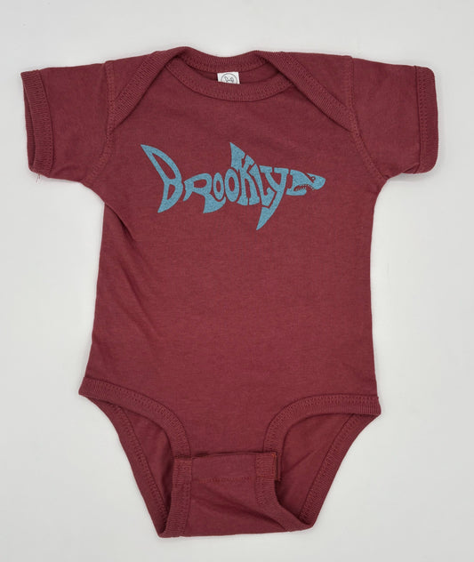 Brooklyn Shark Onesie blue on rouge size 6M