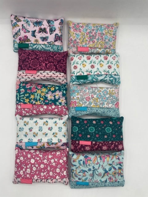 Personal Tissue Packet Holder