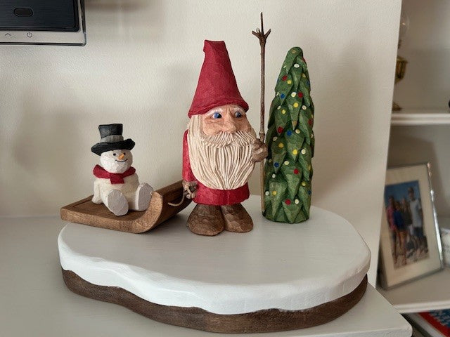 Elf (pulling sled with snowman, tree & snow)