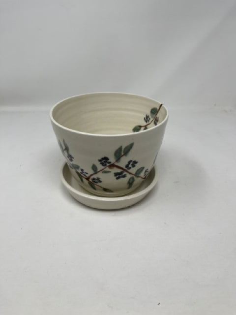 Large Porcelain Berry Bowl
