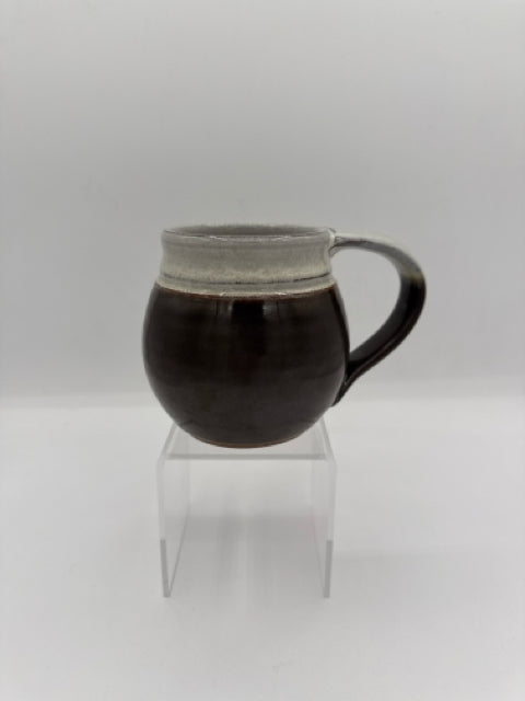 Medium Rounded Stoneware Mug - Licorice