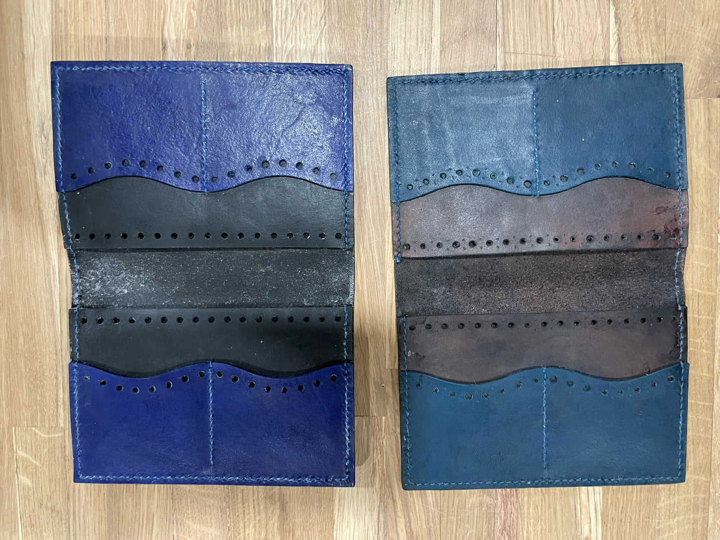 Leather wallet medium size