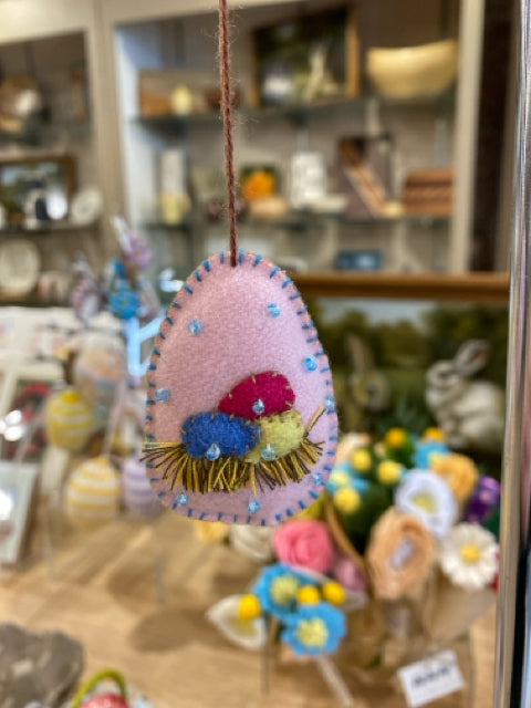 Pink Egg with 3 Eggs and Grass