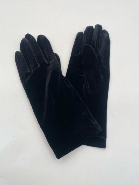 Black Velvet Gloves