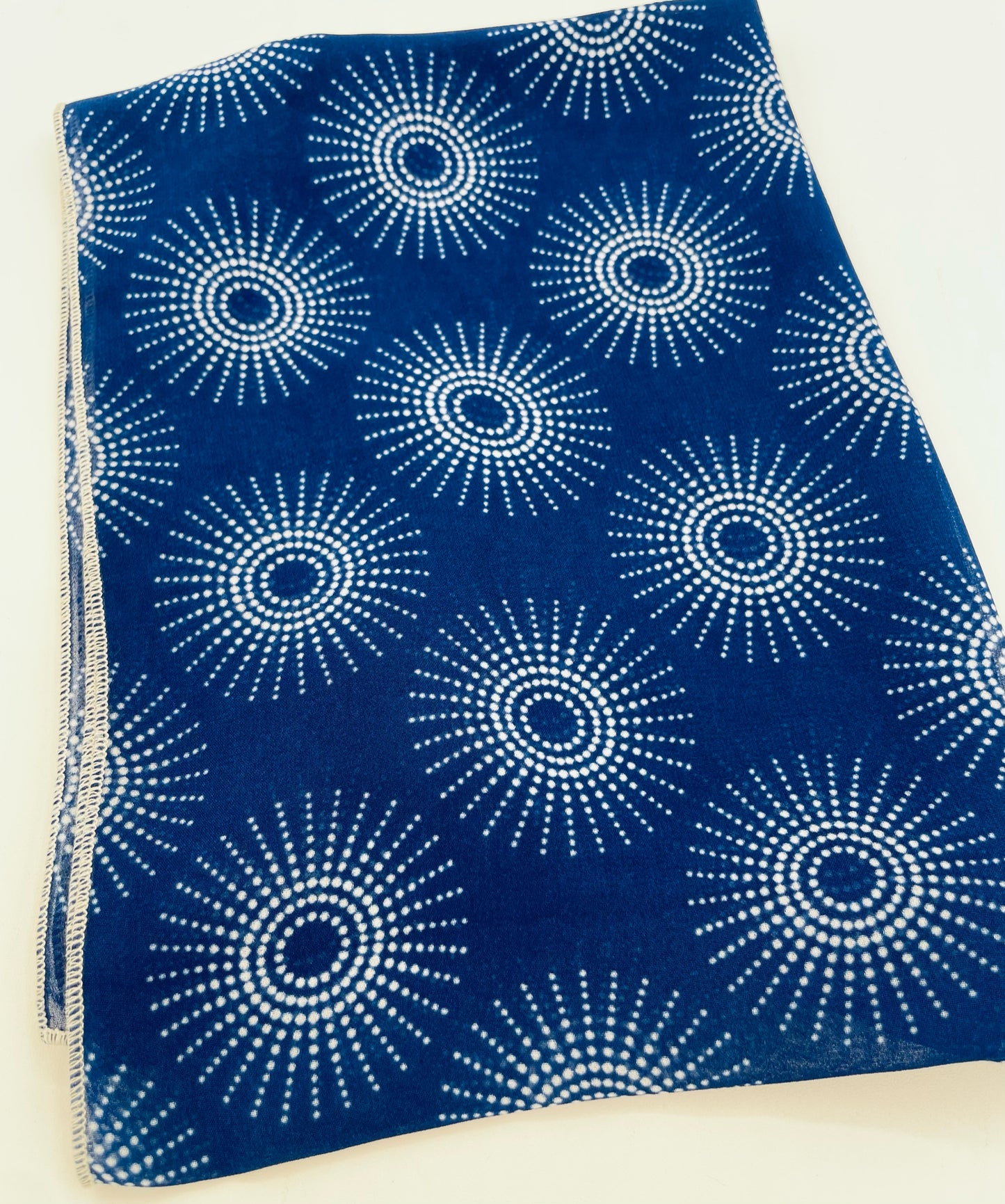 Poly blue white circles