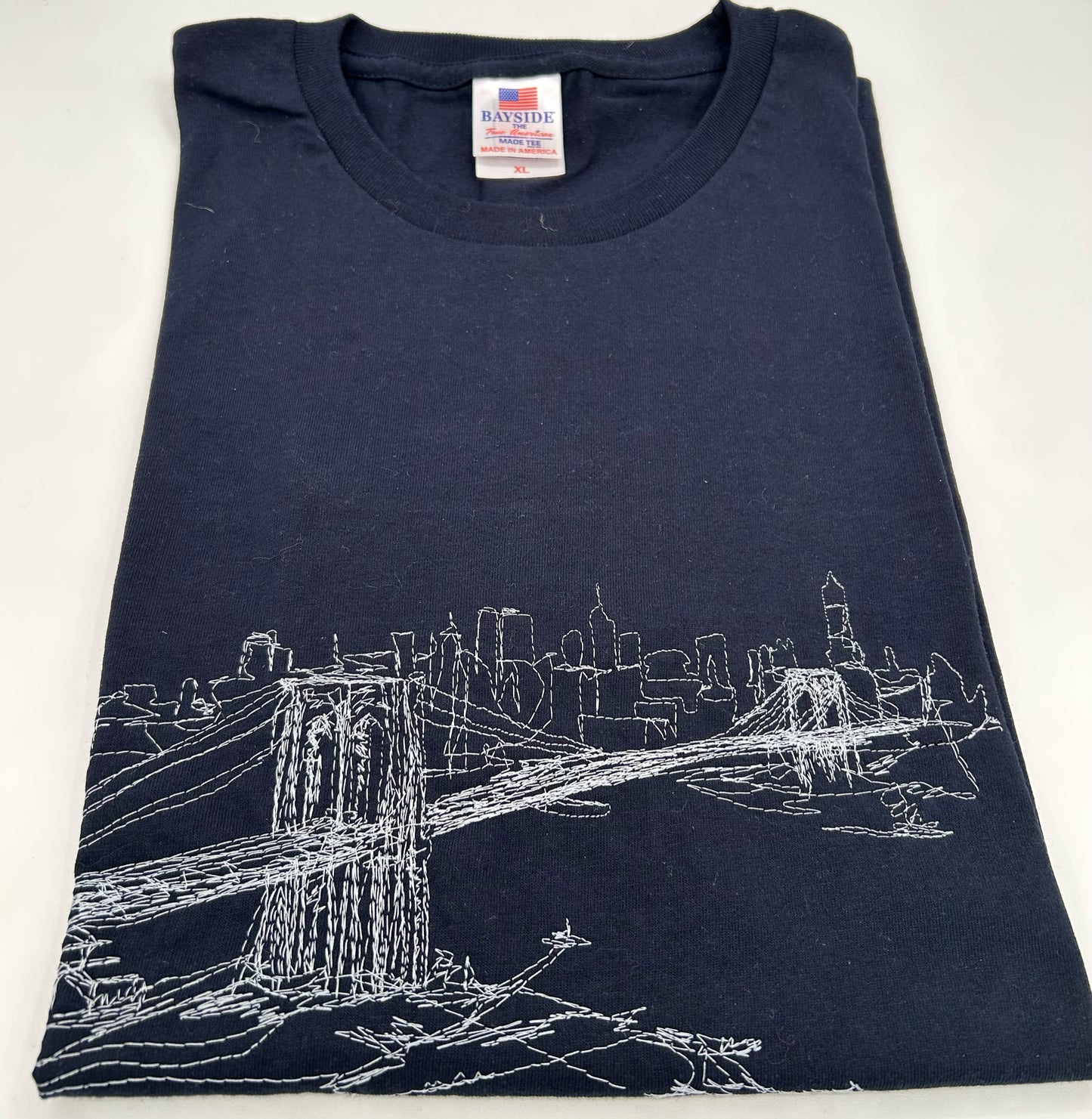 Brooklyn Bridge Art Embroidery Tee Navy Size XL