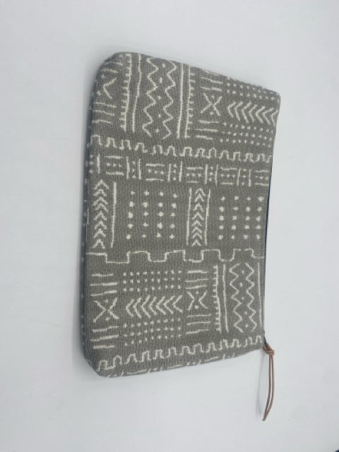 Gray Mudcloth Print Pouch