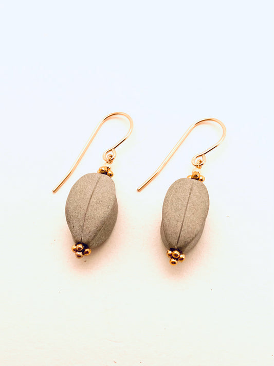 Magnora Earrings, Grey