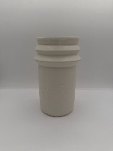 White Handmade Jagged-Edge Stoneware Vase