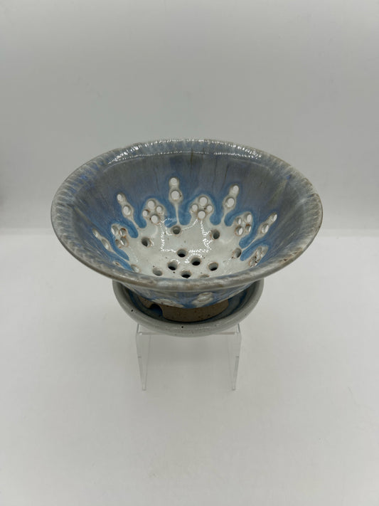 Berry Bowl with Saucer