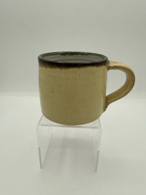 MR Stoneware Mug - Butter