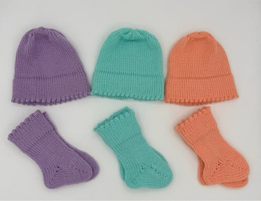 0-6 M  Organic Merino Wool Knit Beanie and Booties Set