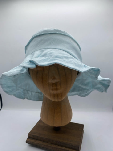 Pale Blue Scalloped Edge Sun Hat