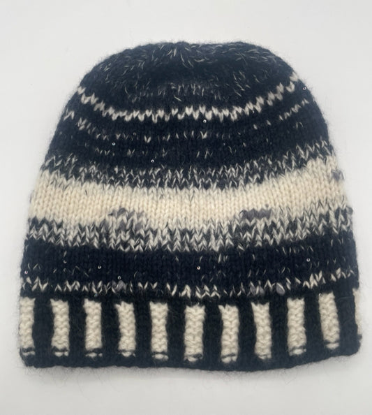 M/L Black and White Cashmere Hat with Paillettes