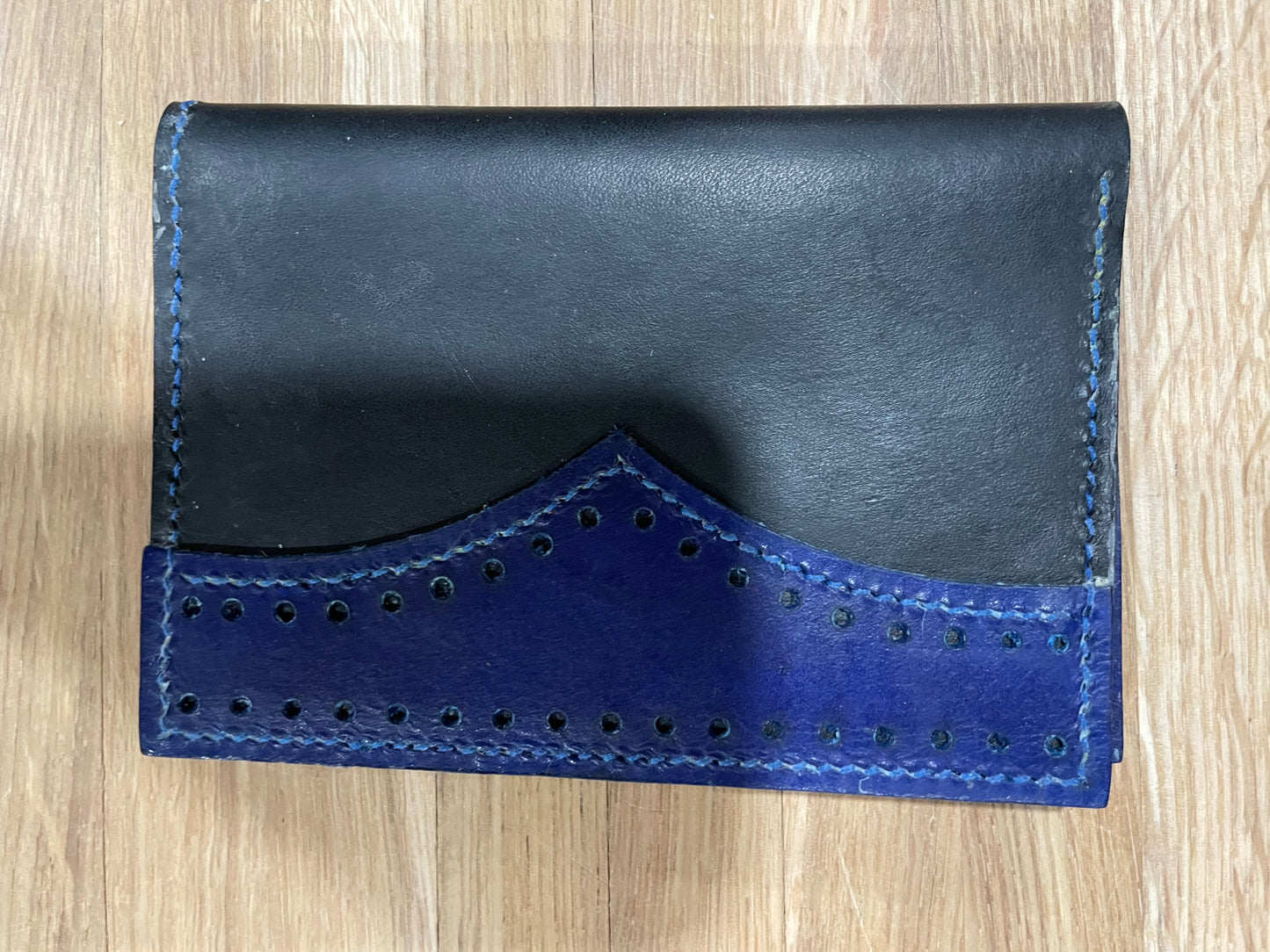Leather wallet medium size