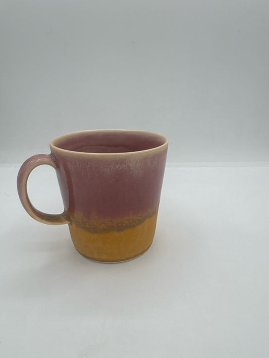 Porcelain D Mauve and Gold, i Glazed Mugs